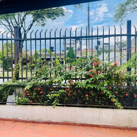 Hostal Roma Villavicencio Bagian luar foto