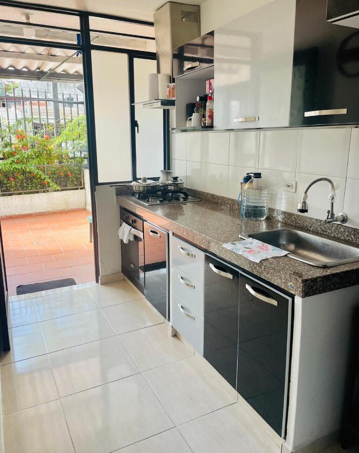Hostal Roma Villavicencio Bagian luar foto