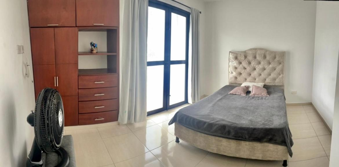 Hostal Roma Villavicencio Bagian luar foto