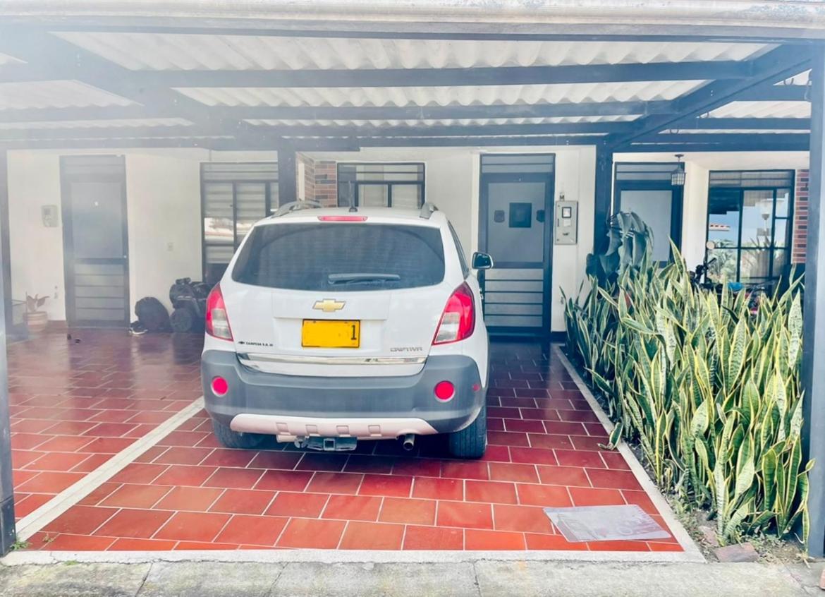 Hostal Roma Villavicencio Bagian luar foto